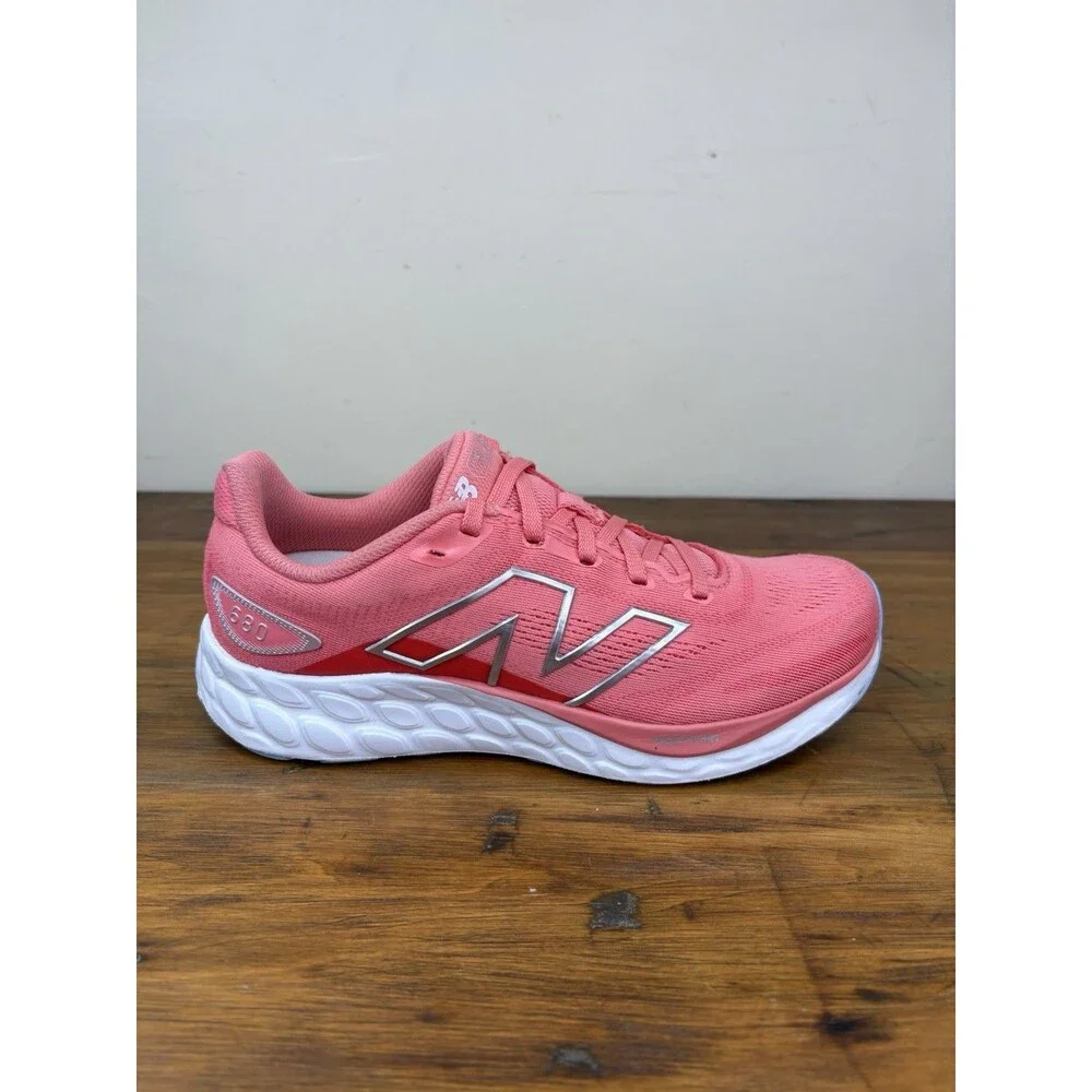 New Balance Fresh Foam 680v8 Womens Size 8.5 B Pink Coral Running Shoes Sneakers